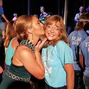 Meet your Posher, Julia